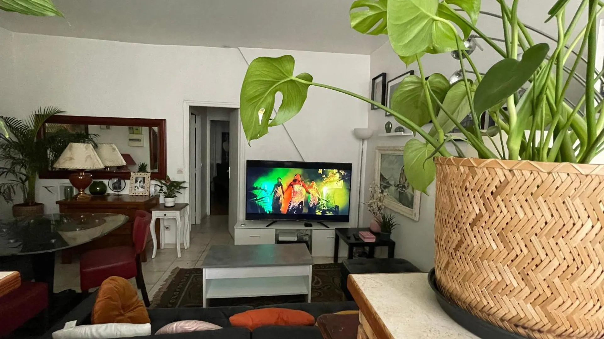 Apartment Appartement Paris 10Eme Arrondissement